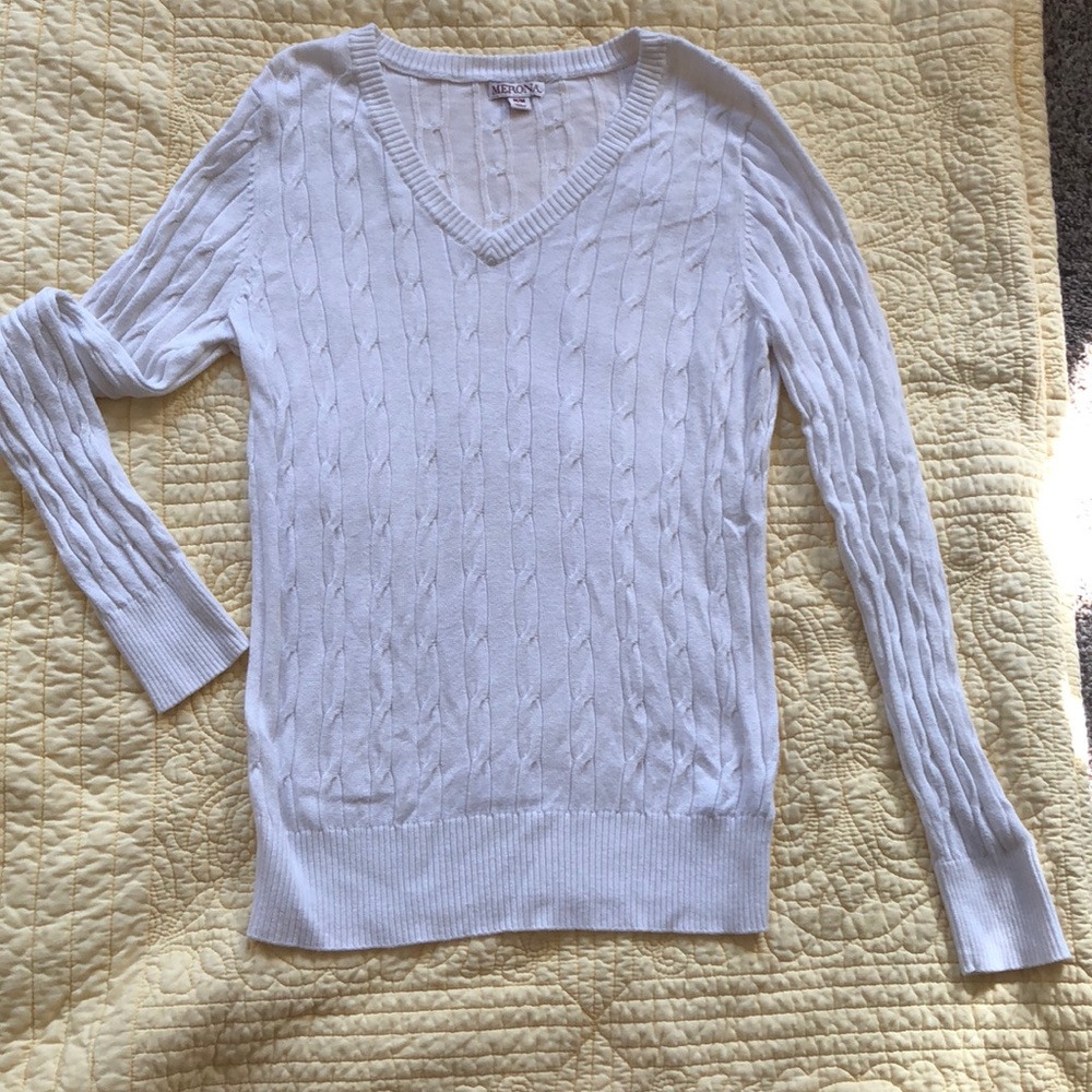 Cream knit v-neck sweater